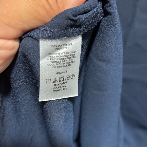 Ann Taylor Factory Classic Navy Blouse‎ Size Medium - Picture 4 of 4